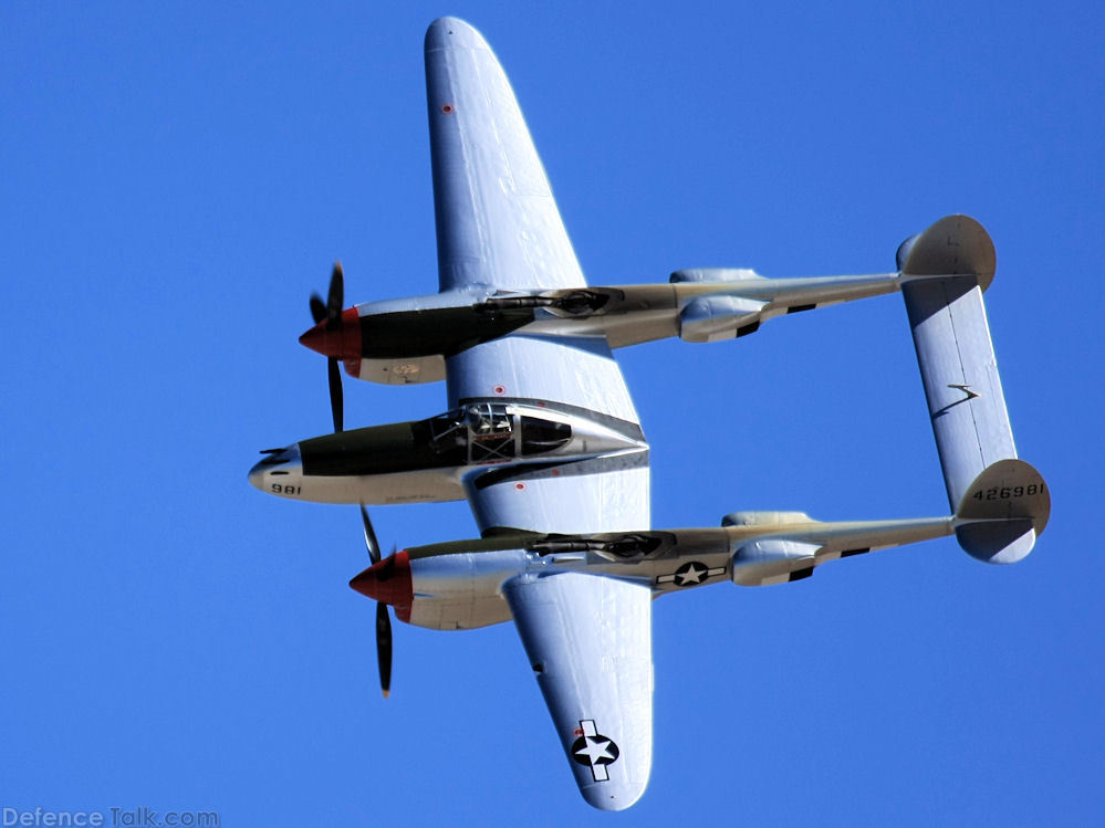 US Army Air Corps P-38 Lightning Fighter