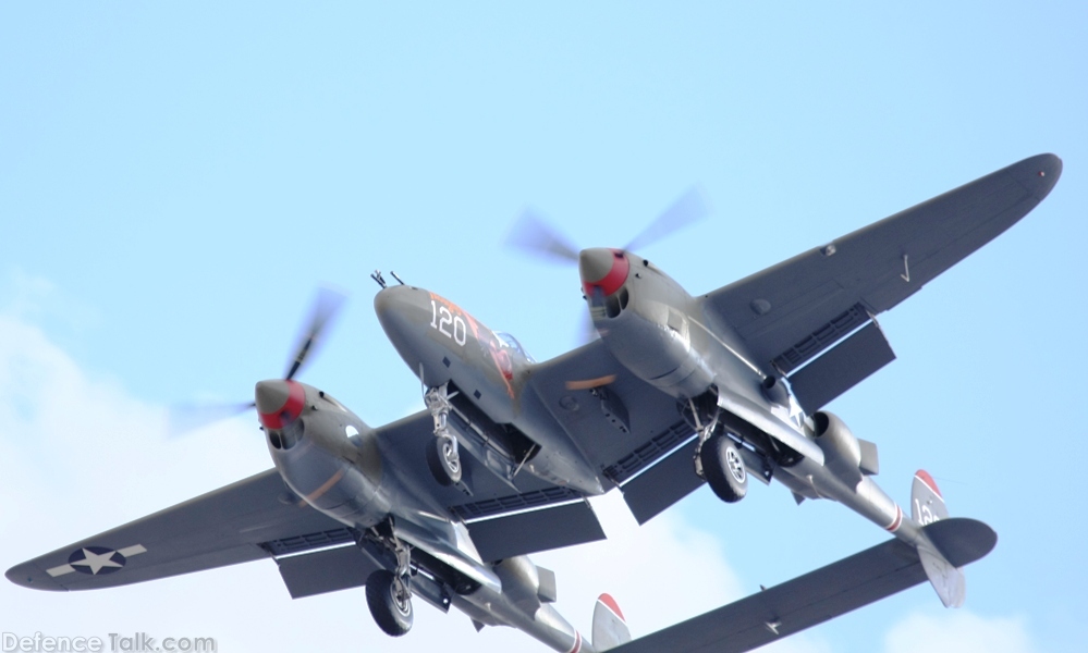 US Army Air Corps P-38 Lightning Fighter