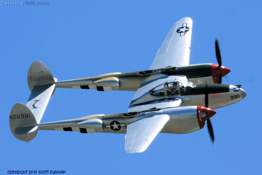 US Army Air Corps P-38 Lightning Fighter
