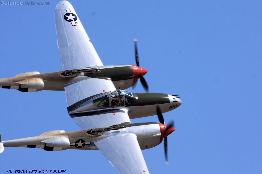 US Army Air Corps P-38 Lightning Fighter