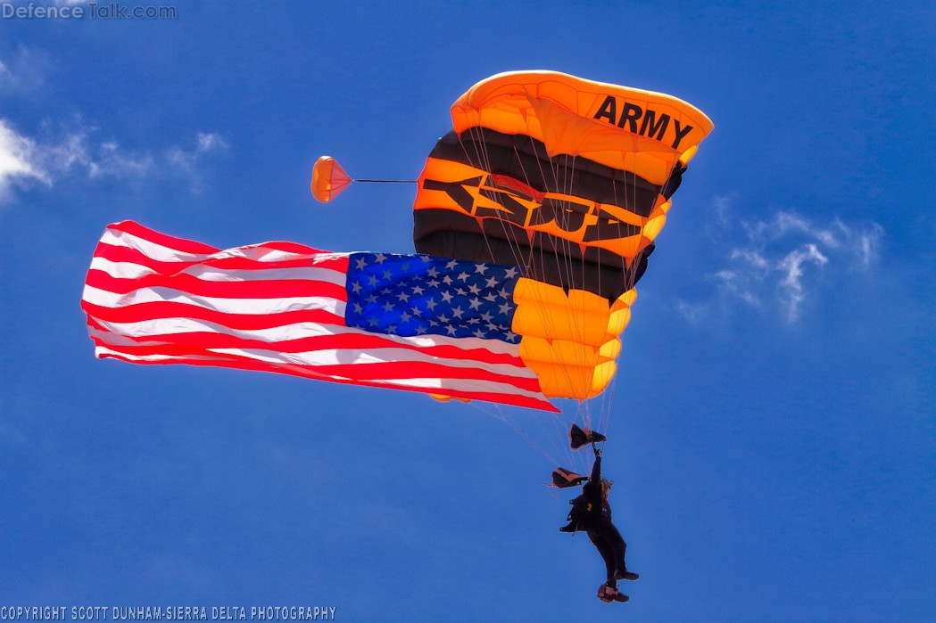 US Army Golden Knights Parachute Demonstration Team