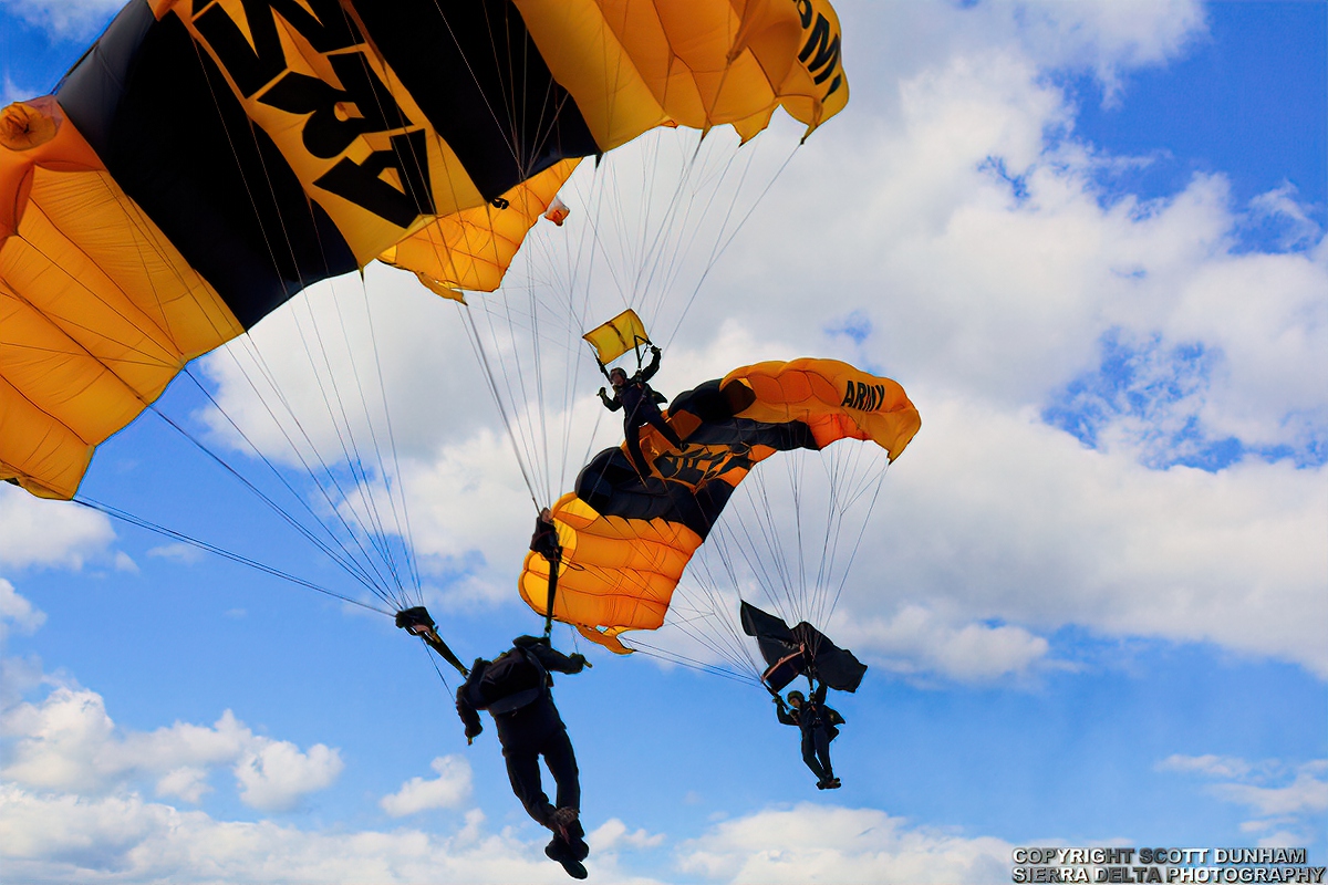 US Army Golden Knights Parachute Demonstration Team