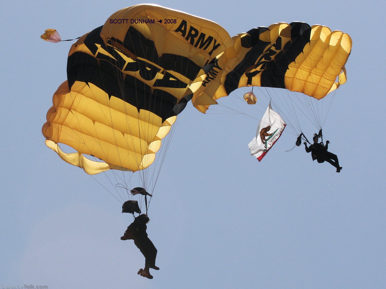 US Army Golden Knights Parachute Team