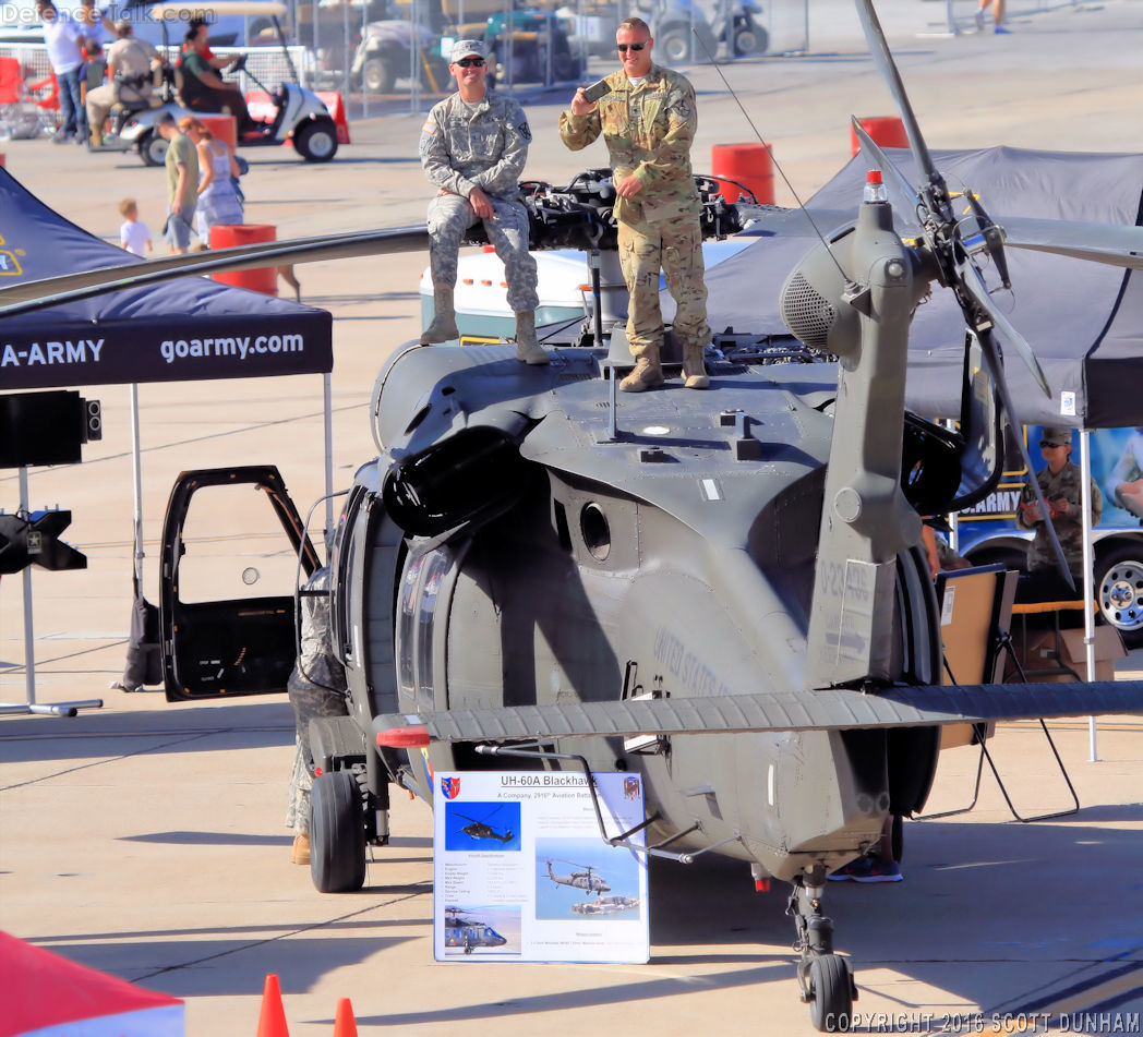 US Army UH-60A Black Hawk Helicopter