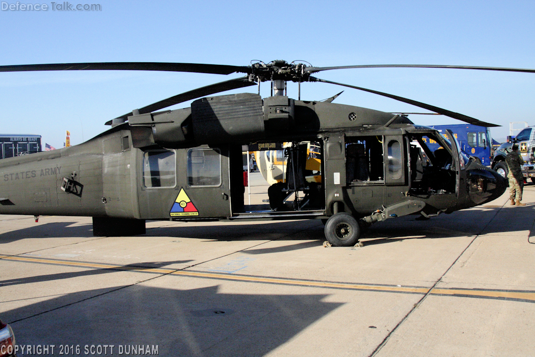 US Army UH-60A Black Hawk Helicopter