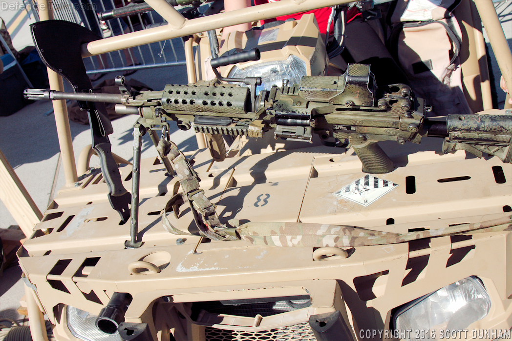 US M249 SAW Machine Gun