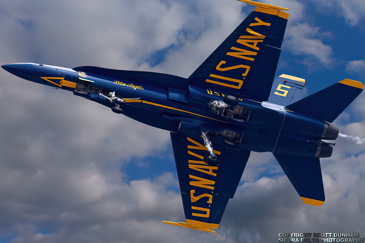 US Navy Blue Angels Flight Demonstration Team-F/A-18 Hornet Fighter Aircraft