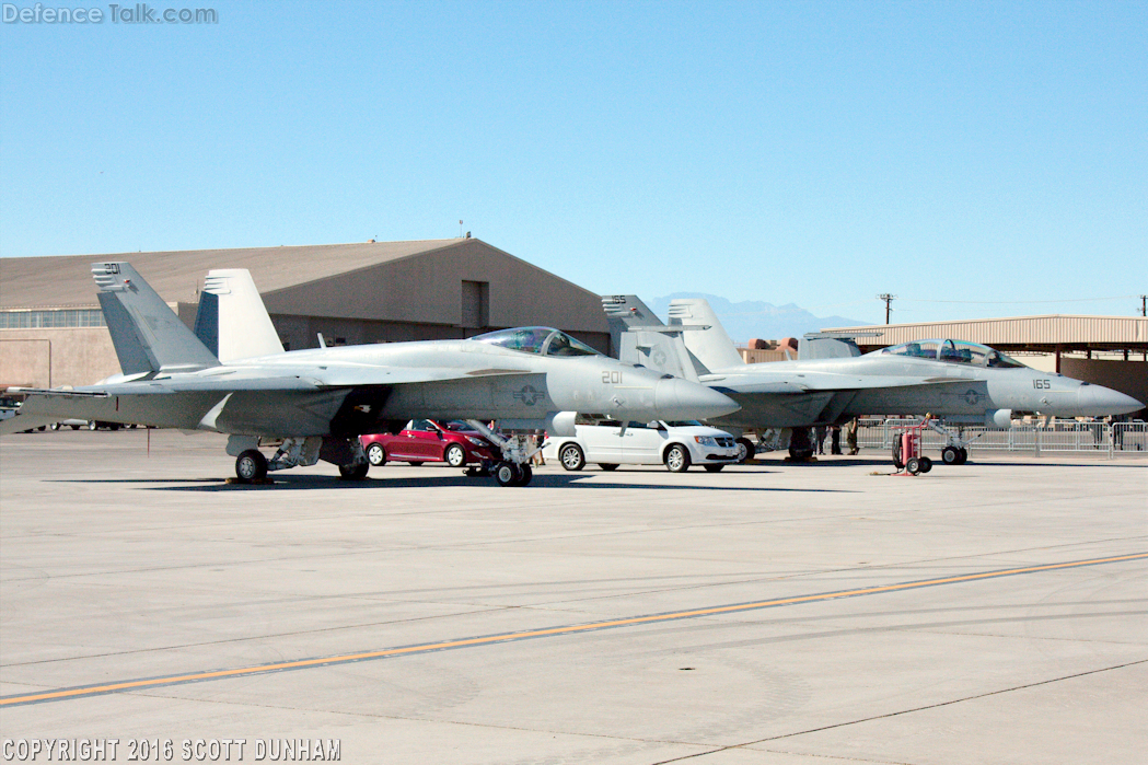 US Navy F/A-18E & F/A-18F Super Hornet Fighters