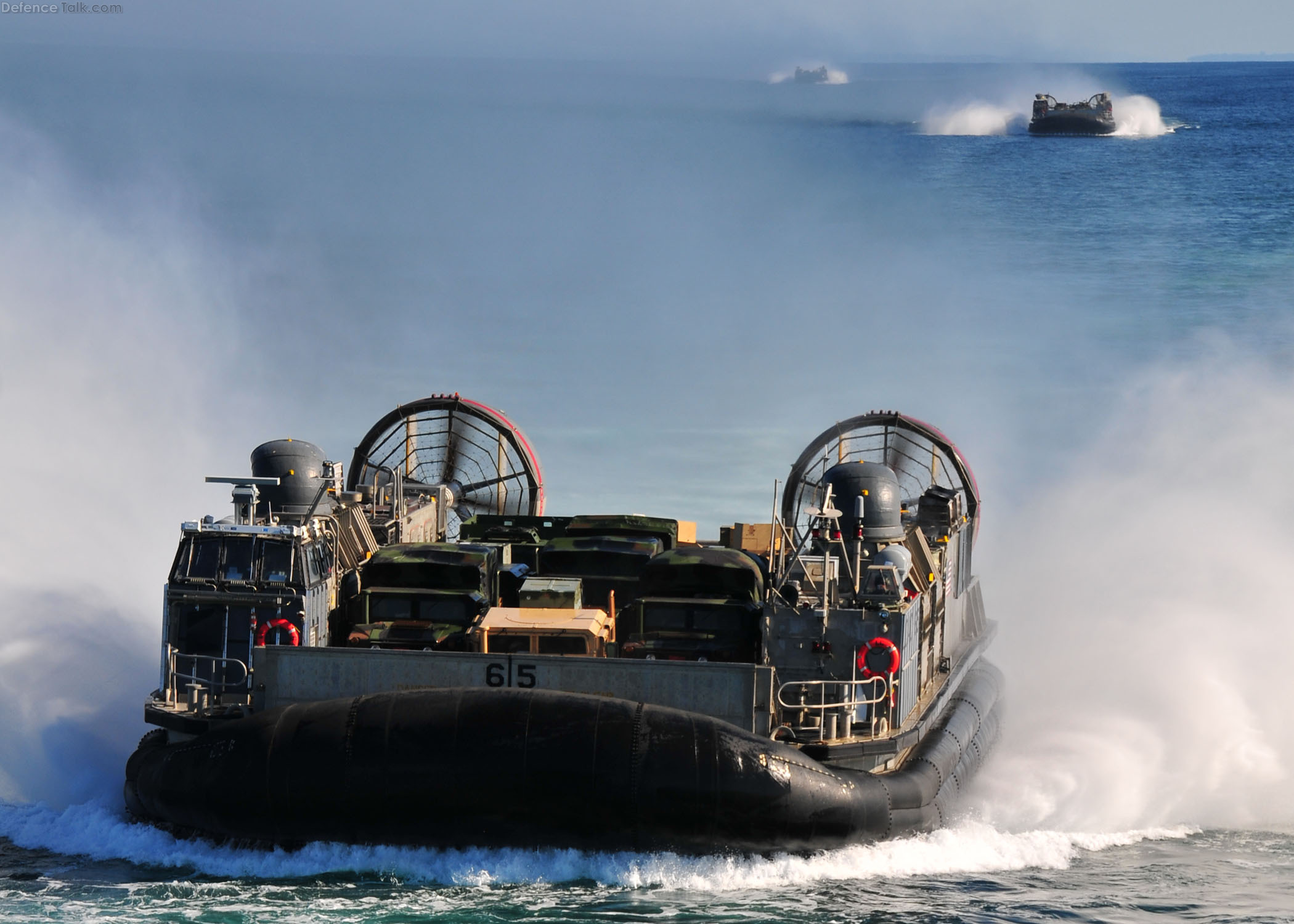 US Navy  Landing craft air cushion (LCAC)