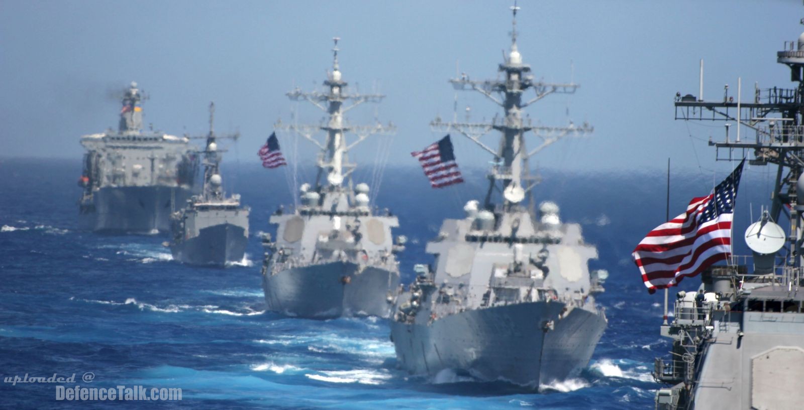 US Navy Ships - Valiant Shield 2006.