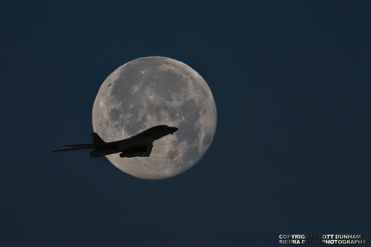 USAF B-1 Lancer Heavy Bomber