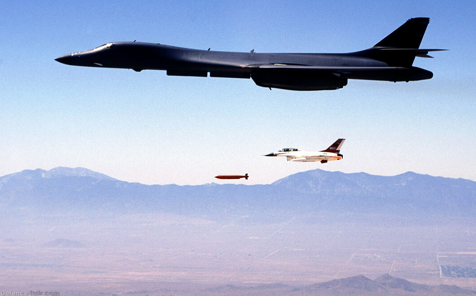 USAF B-1B Lancer Tests JSOW