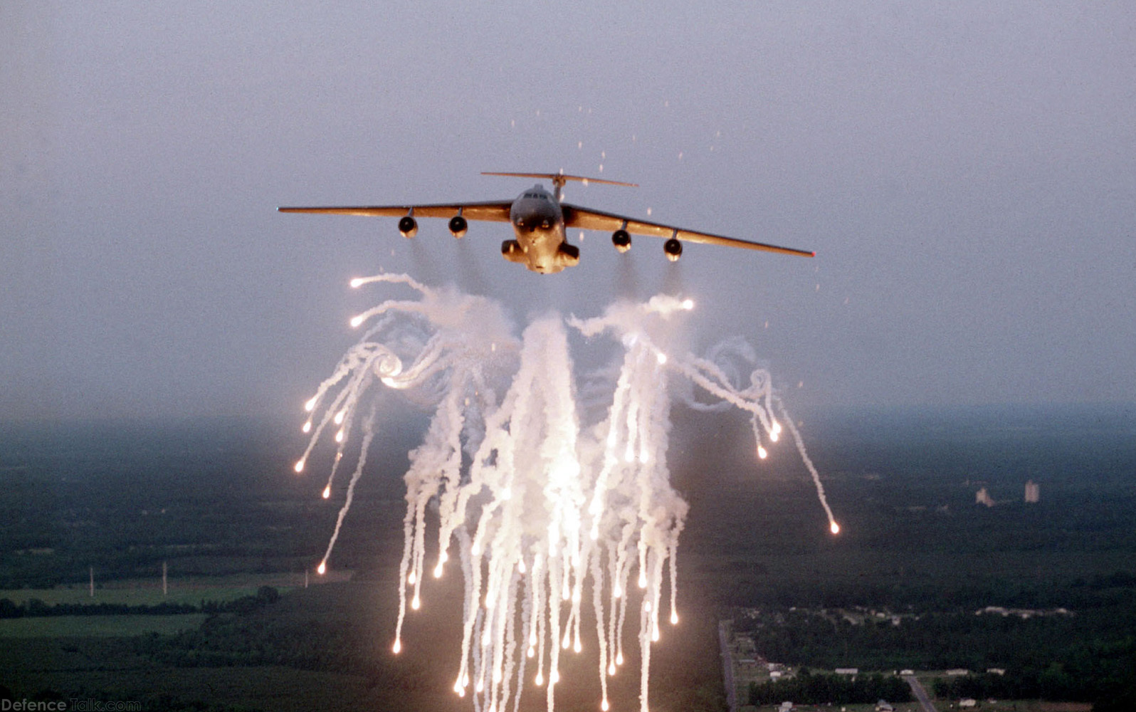 USAF C-141 Starlifter Transport