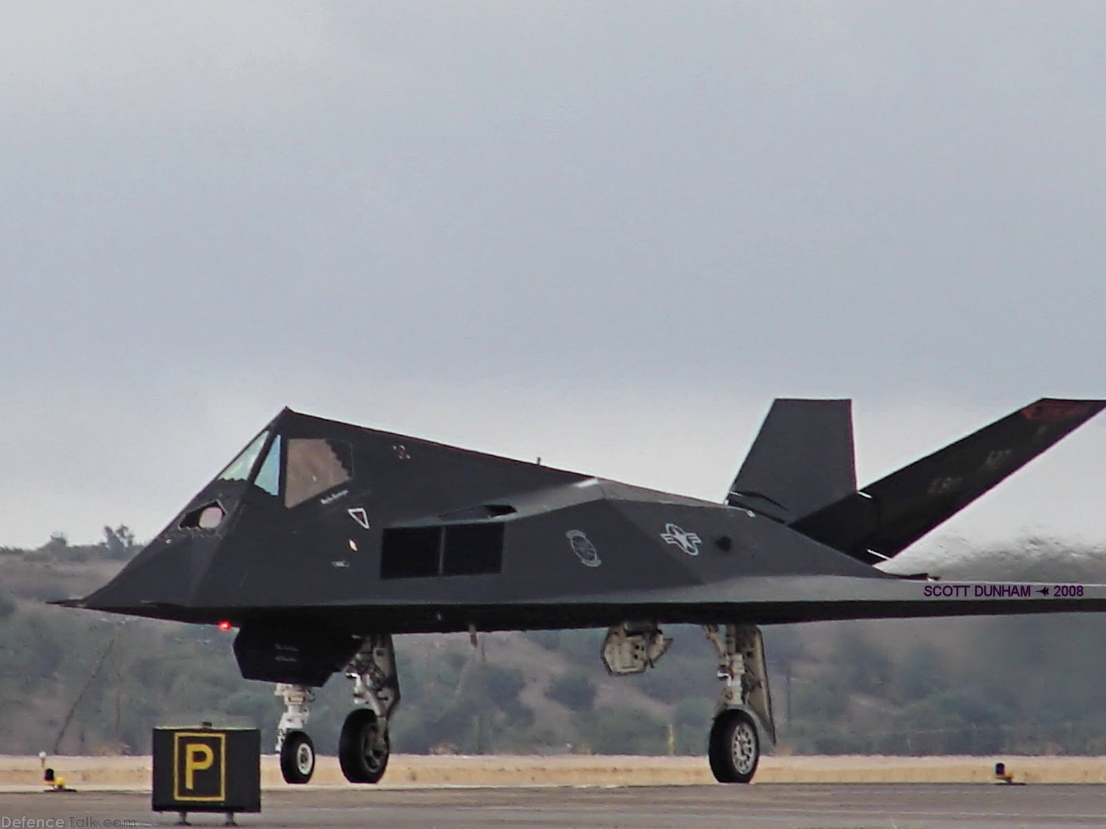 USAF F-117A Nighthawk Stealth Attack Aircraft