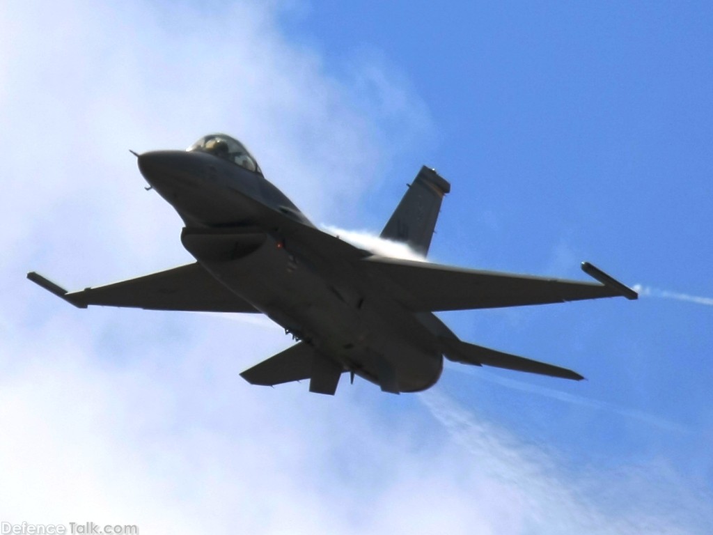 USAF F-16 Falcon Fighter - Viper West at Miramar