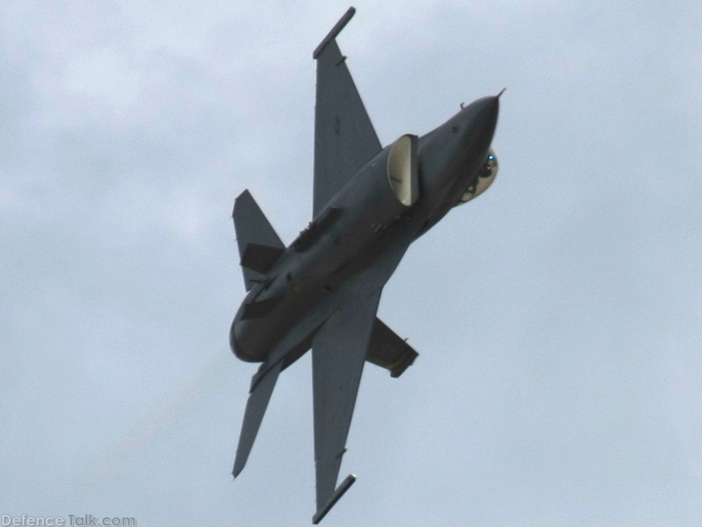 USAF F-16 Falcon Fighter - Viper West at Miramar
