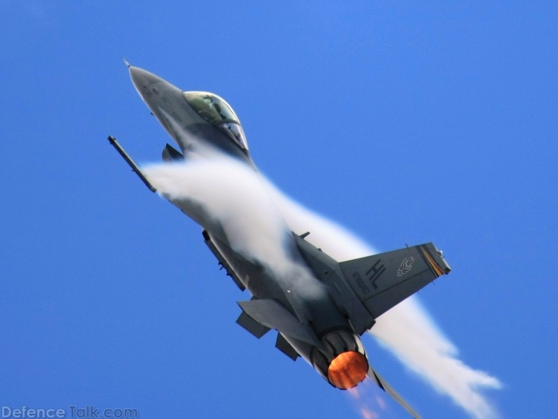 USAF F-16 Falcon Fighter