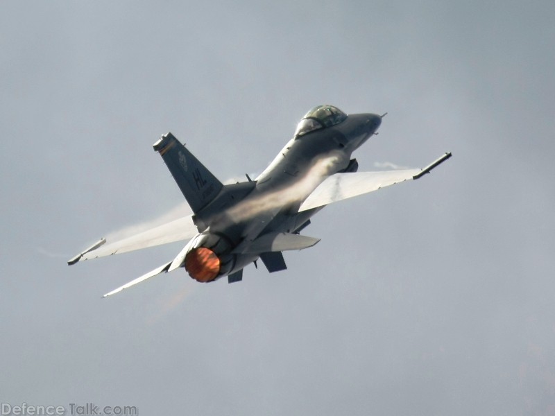 USAF F-16 Falcon Fighter