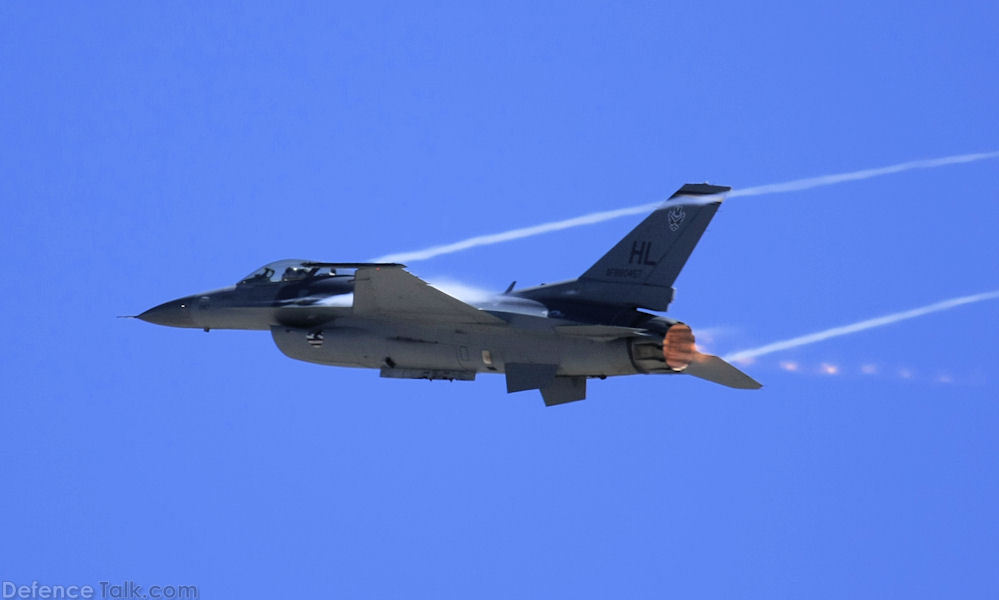 USAF F-16 Falcon Fighter