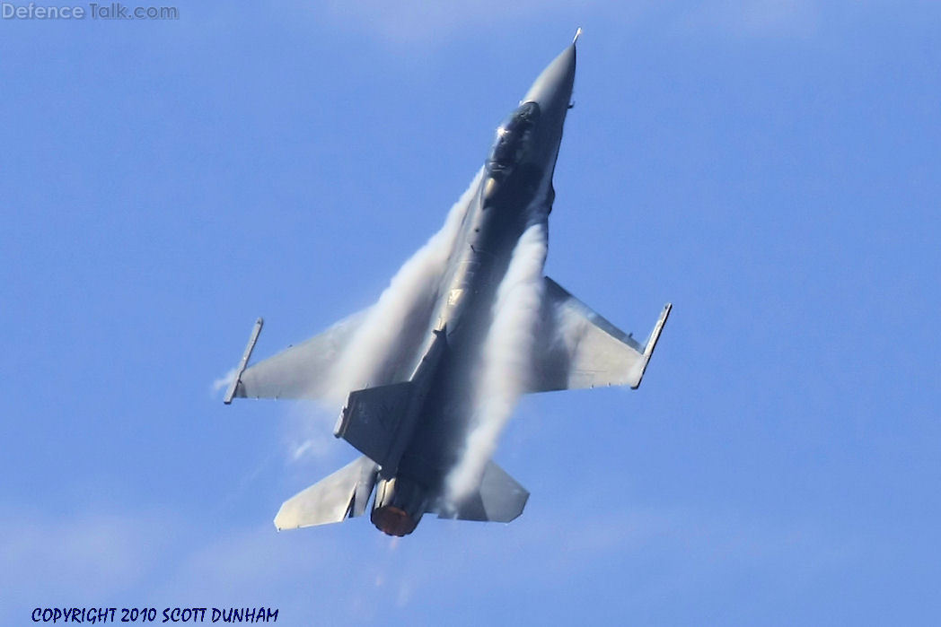 USAF F-16 Falcon Fighter