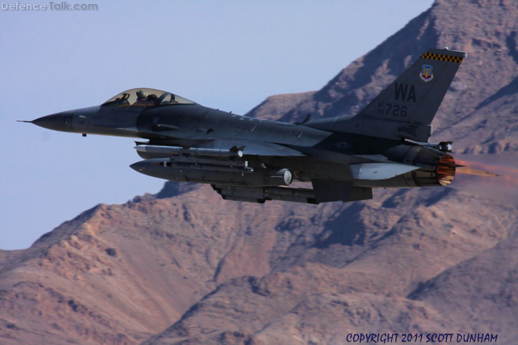 USAF F-16 Fighting Falcon