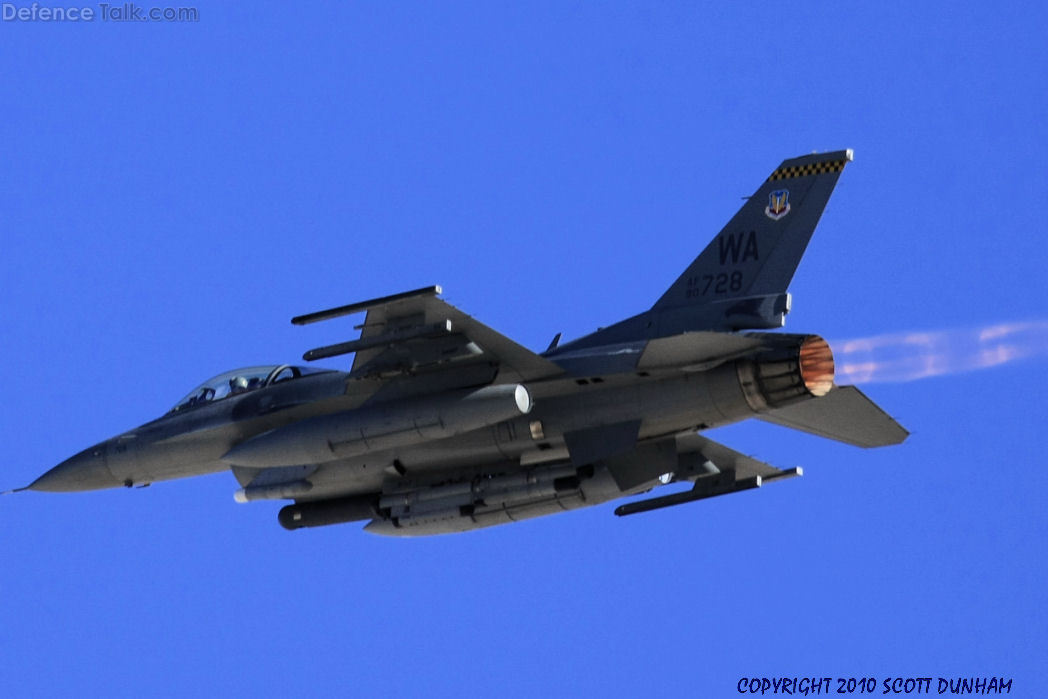 USAF F-16 Viper Fighter