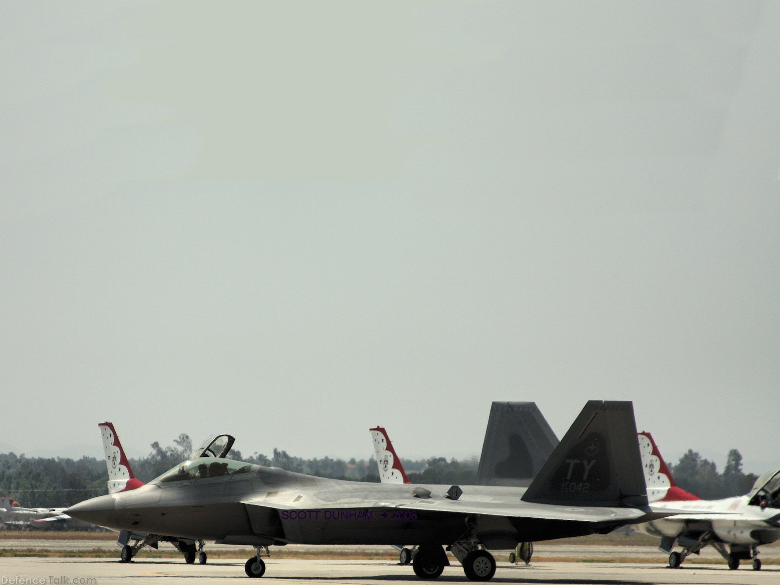 USAF F-22 Raptor Stealth Fighter