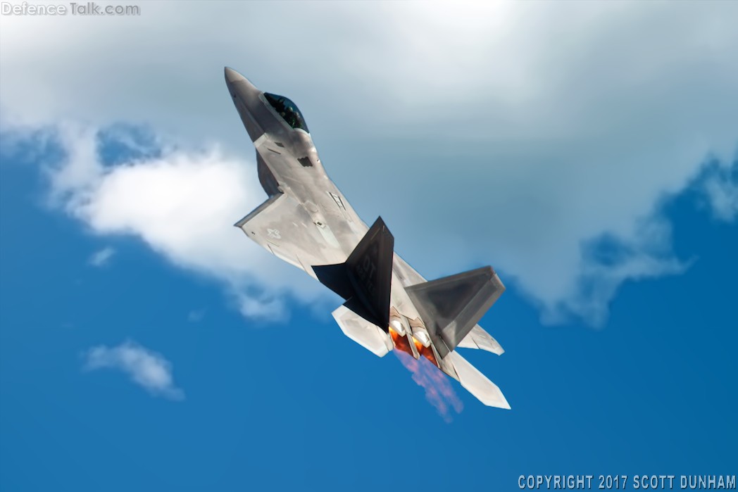 USAF F-22A Raptor Air Superiority Fighter Aircraft