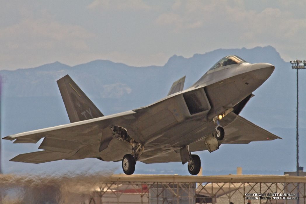 USAF F-22A Raptor Air Superiority Fighter Aircraft