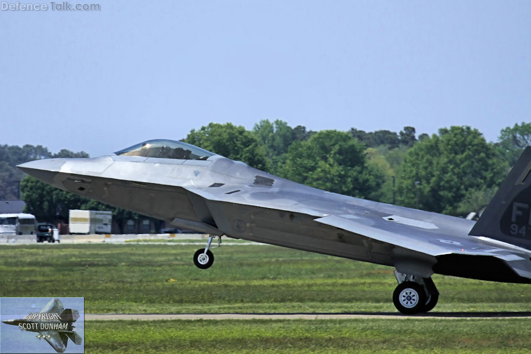 USAF F-22A Raptor Stealth Fighter