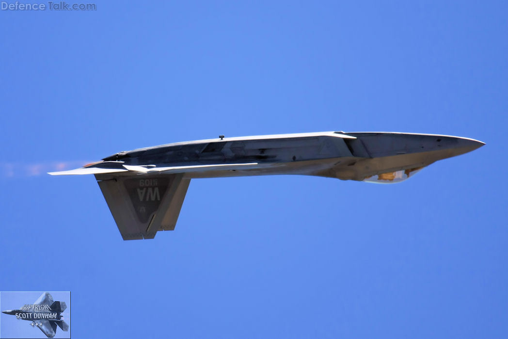 USAF F-22A Raptor Stealth Fighter