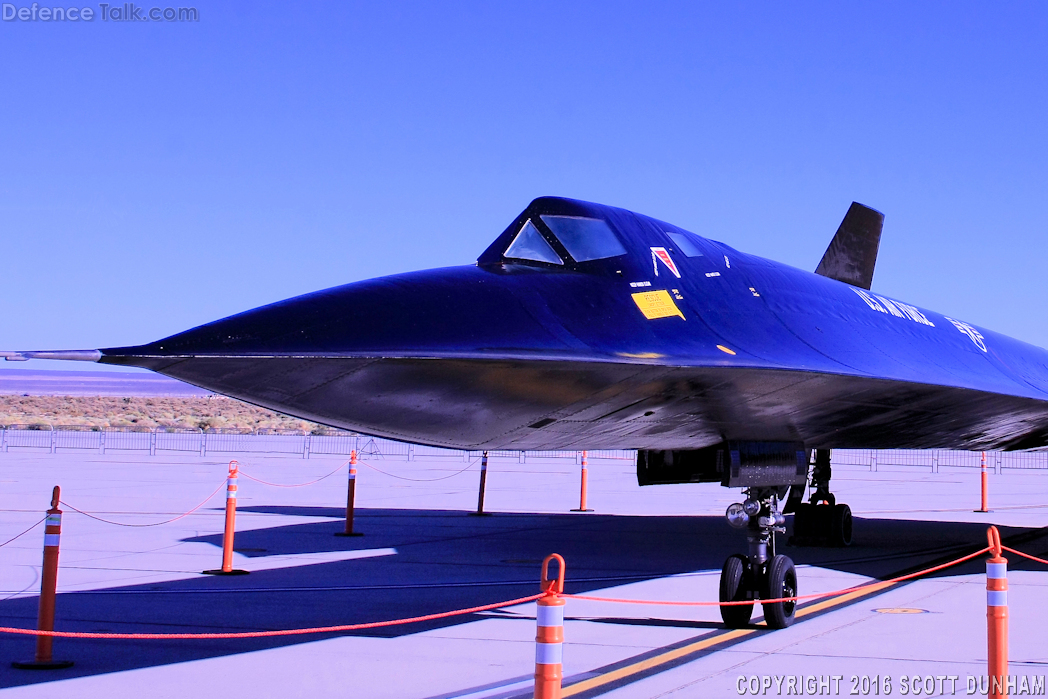 USAF SR-71 Blackbird Strategic Reconnaissance Aircraft