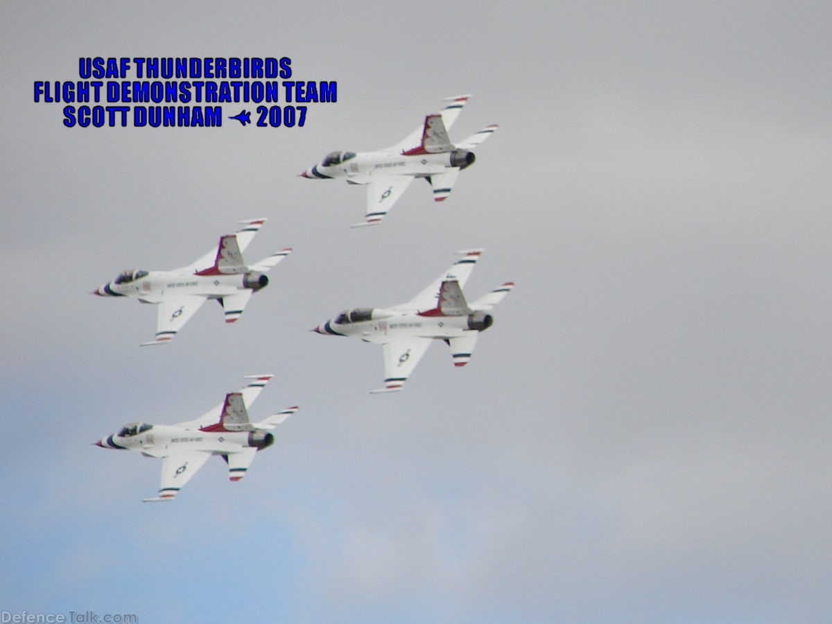 USAF Thunderbirds F-16 Falcon