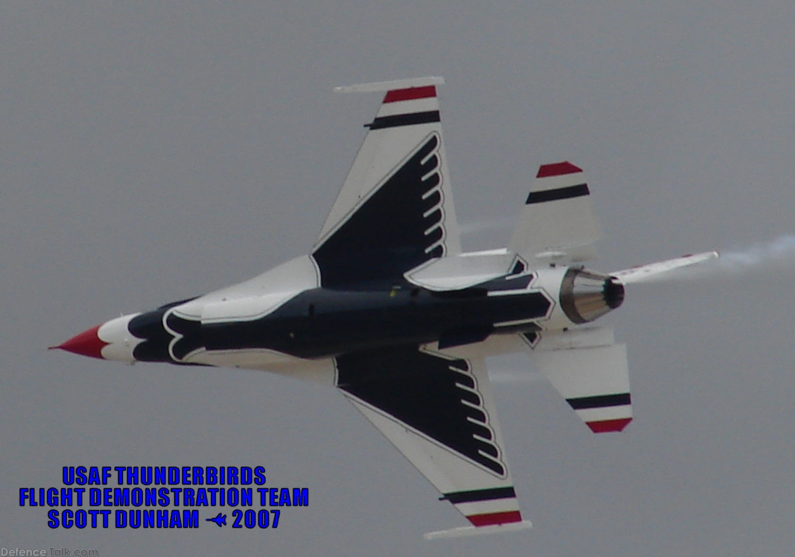 USAF Thunderbirds F-16 Falcon