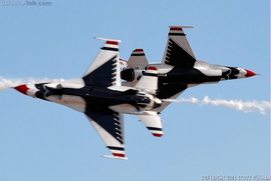 USAF Thunderbirds F-16 Viper