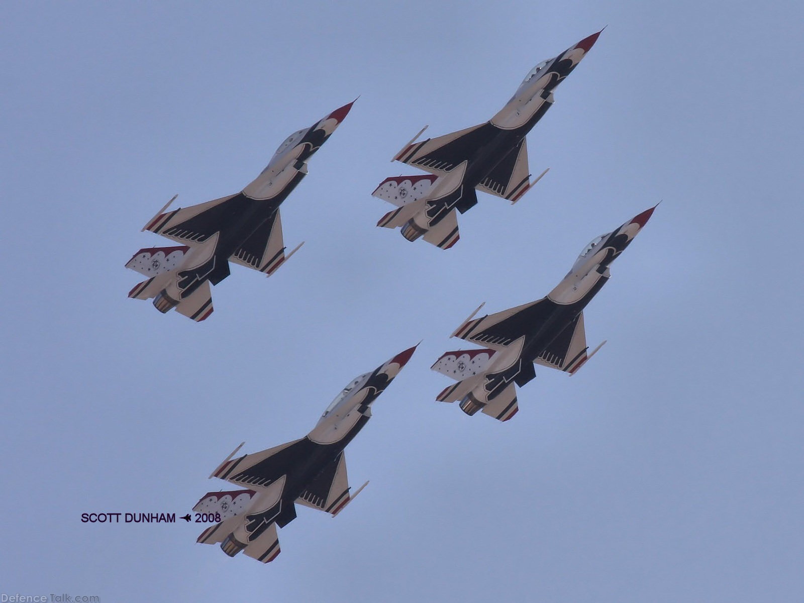 USAF Thunderbirds Flight Demonstration Team F-16 Falcon