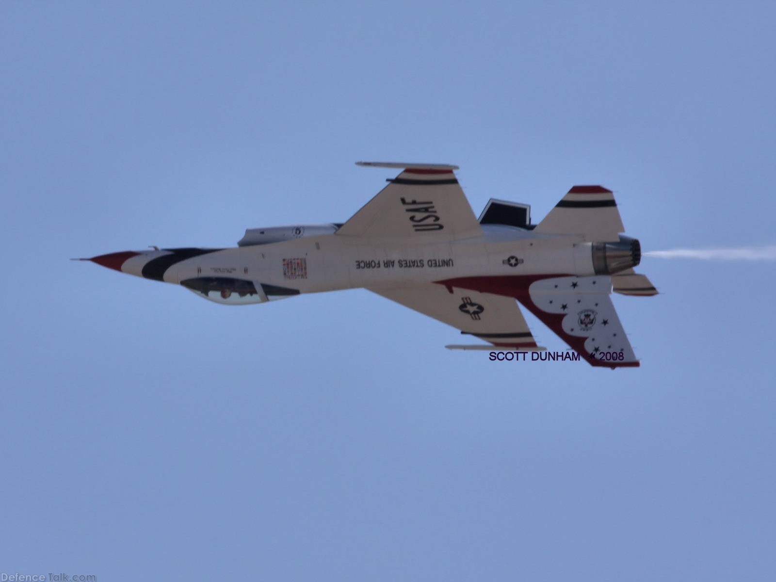 USAF Thunderbirds Flight Demonstration Team F-16 Falcon