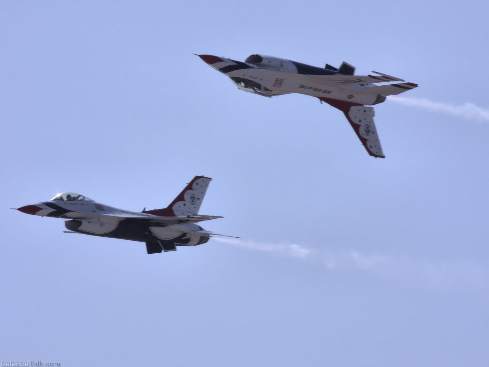 USAF Thunderbirds Flight Demonstration Team F-16 Falcon