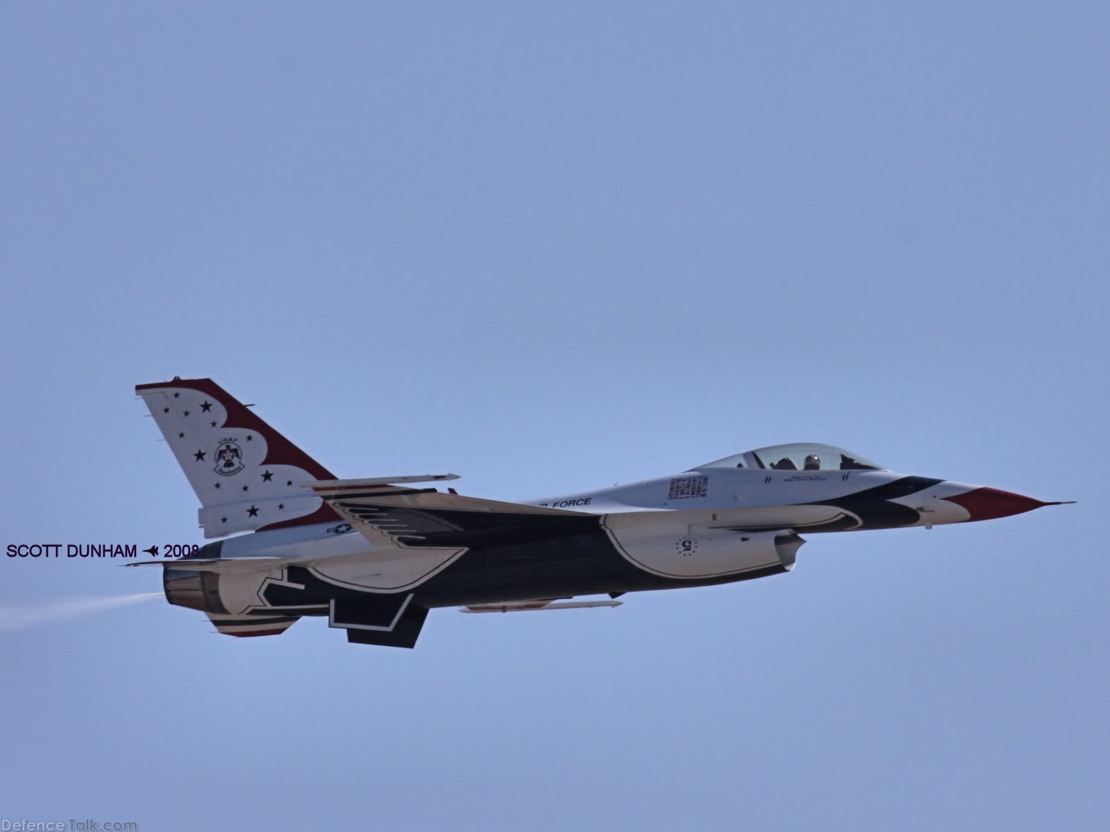 USAF Thunderbirds Flight Demonstration Team F-16 Falcon