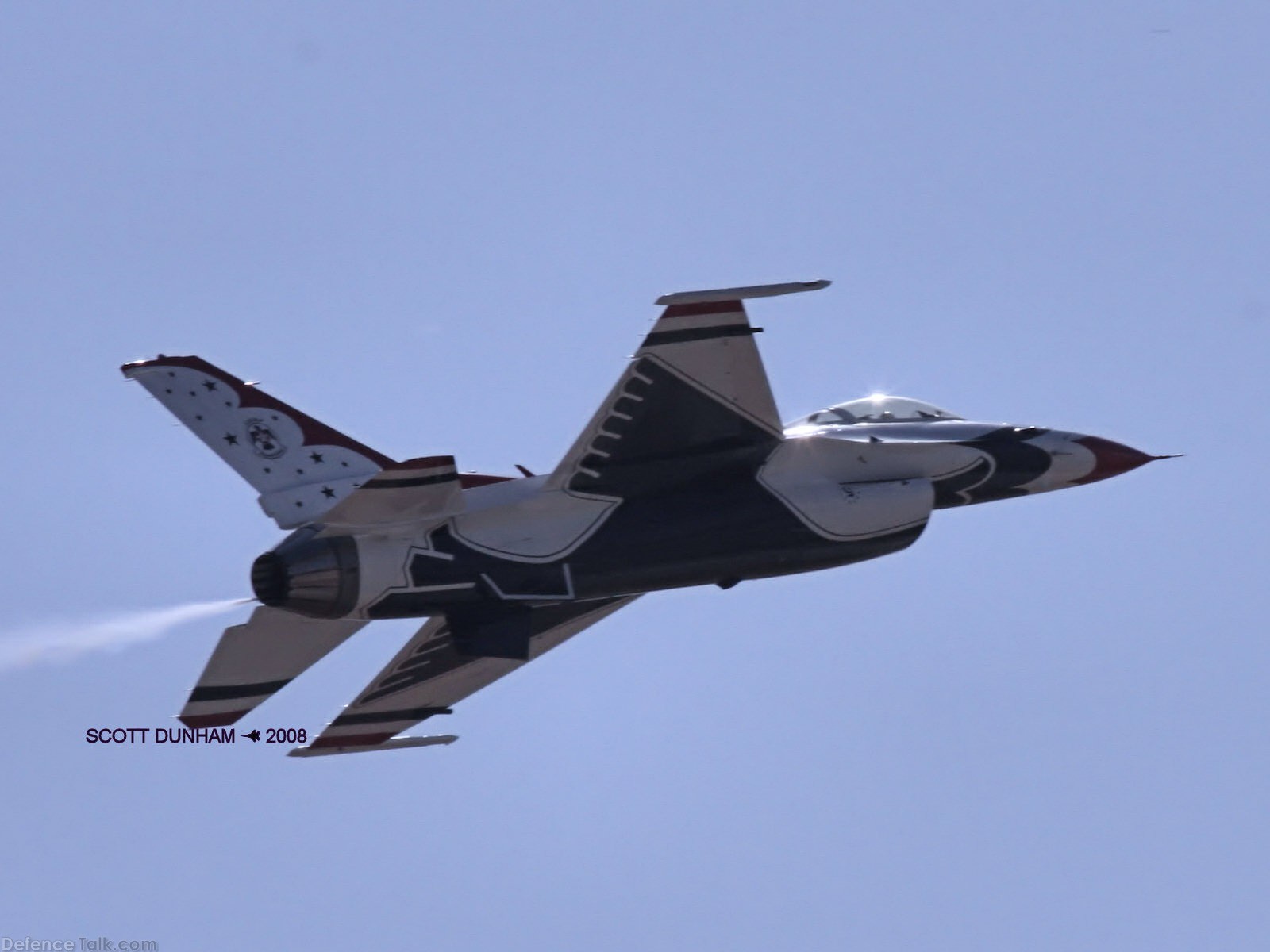 USAF Thunderbirds Flight Demonstration Team F-16 Falcon