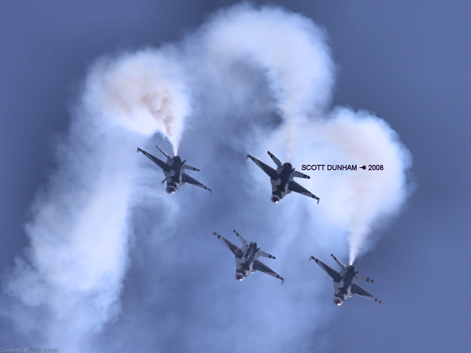 USAF Thunderbirds Flight Demonstration Team F-16 Falcon