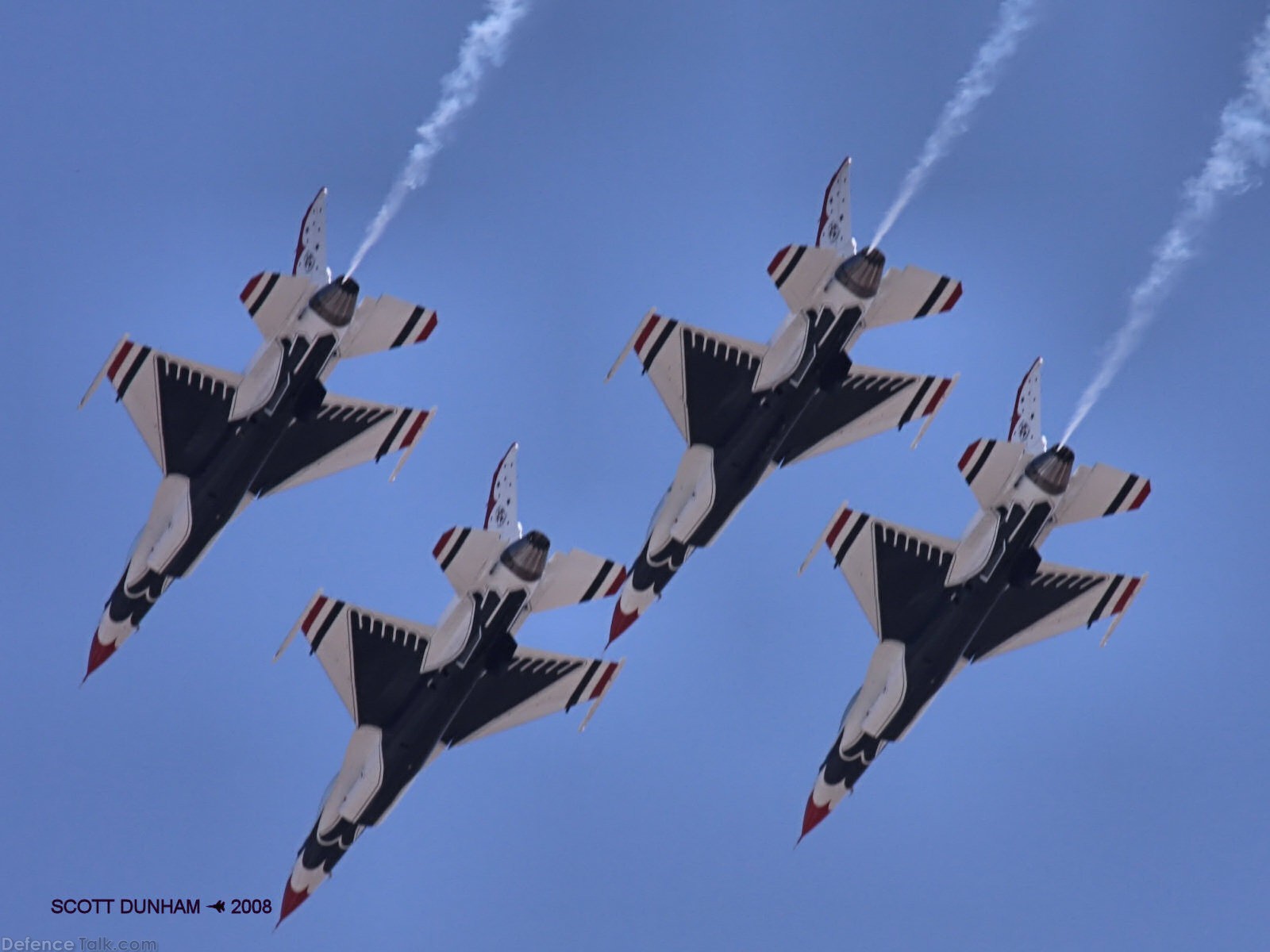 USAF Thunderbirds Flight Demonstration Team F-16 Falcon