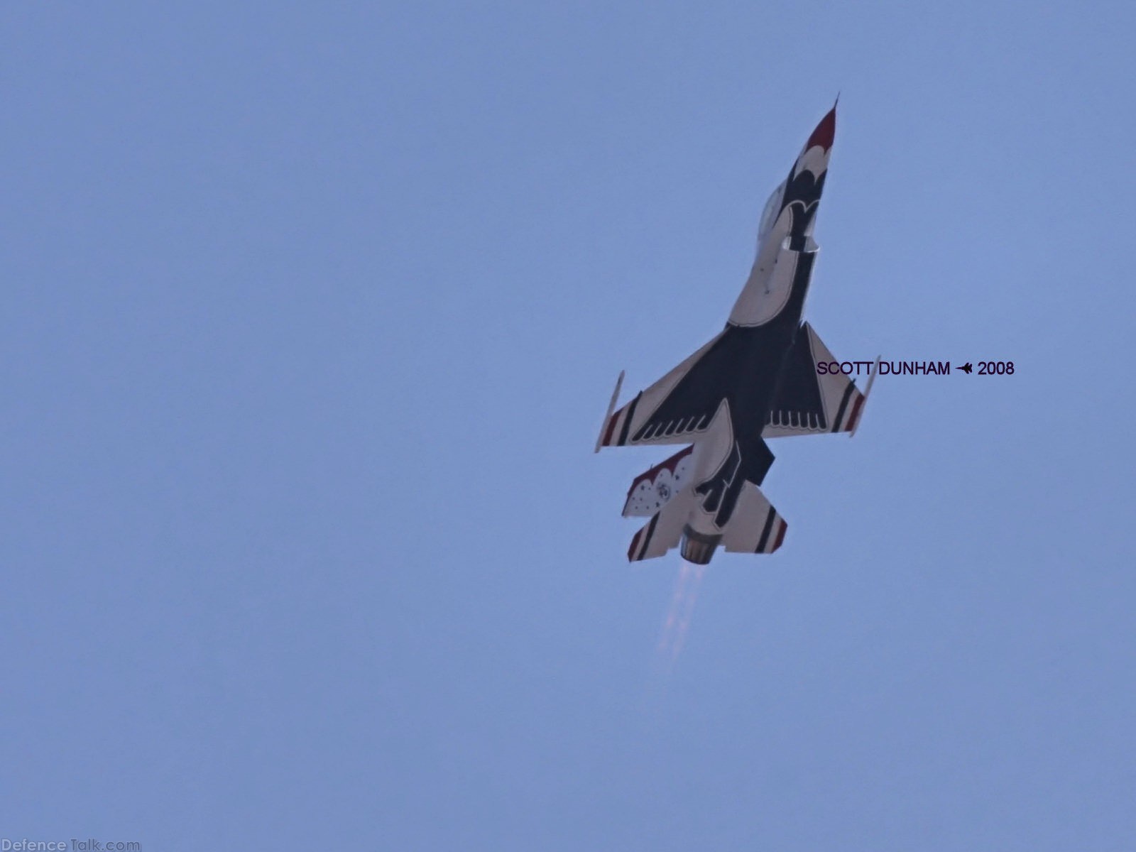 USAF Thunderbirds Flight Demonstration Team F-16 Falcon