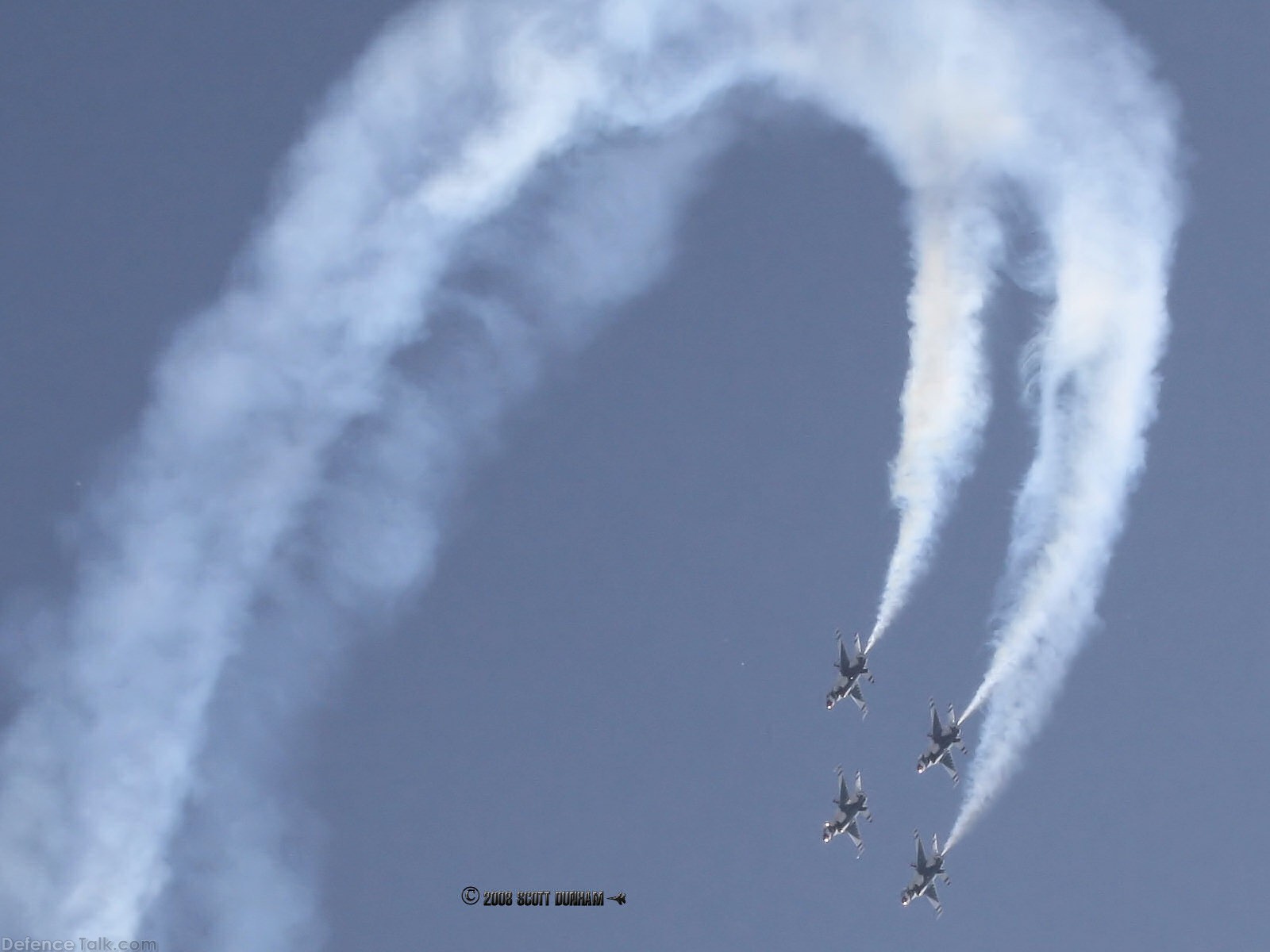 USAF Thunderbirds Flight Demonstration Team F-16 Falcon