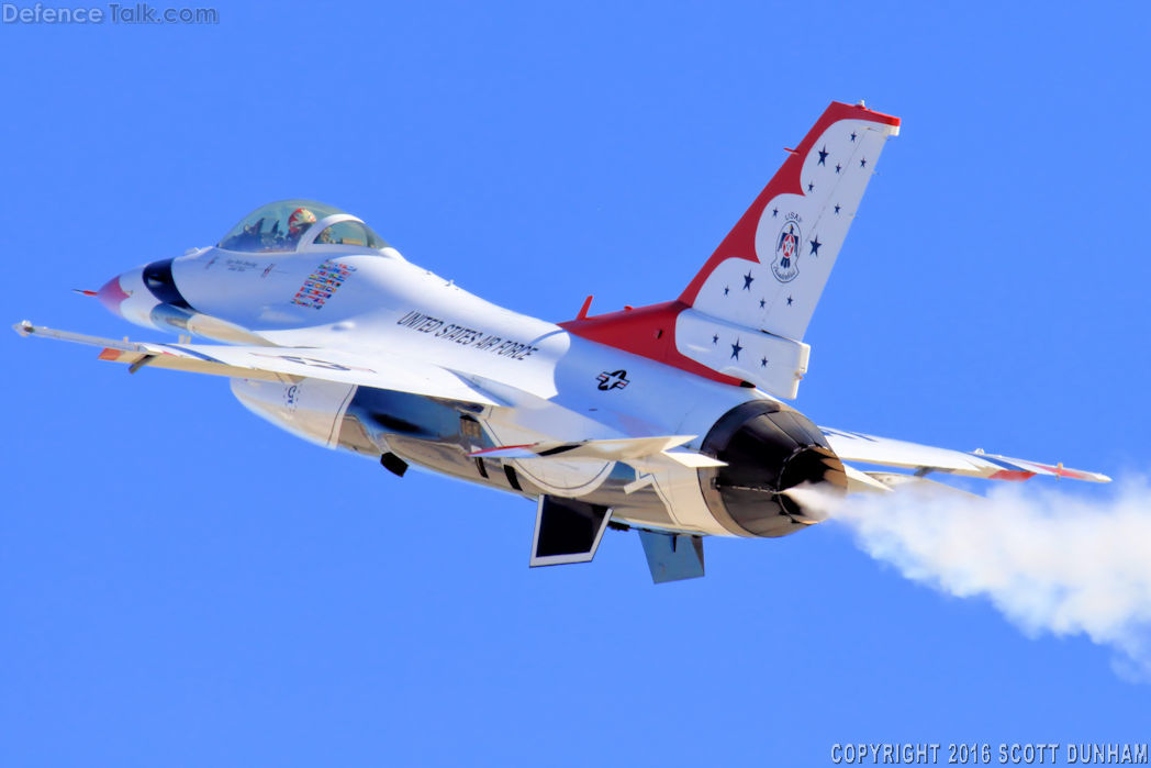 USAF Thunderbirds Flight Demonstration Team, F-16 Viper Fighter Aircraft