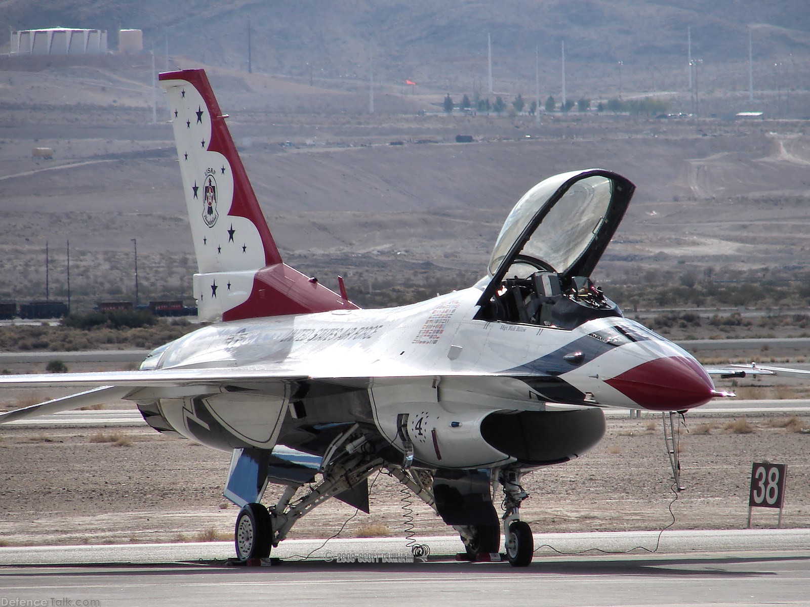 USAF Thunderbirds Flight Demonstration Team