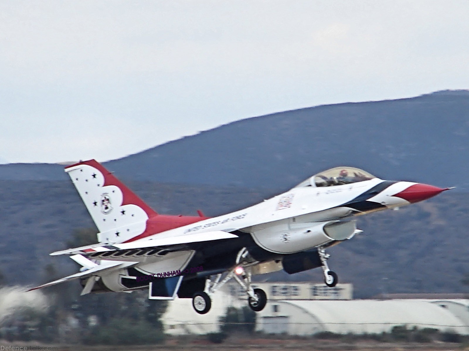 USAF Thunderbirds Flight Demonstration Team