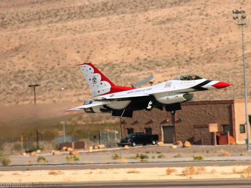 USAF Thunderbirds Flight Demonstration Team