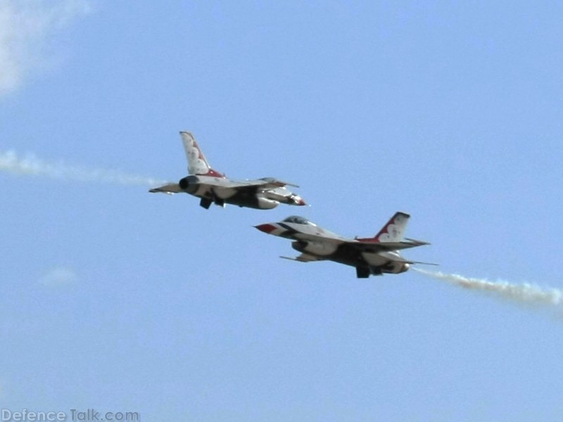 USAF Thunderbirds Flight Demonstration Team