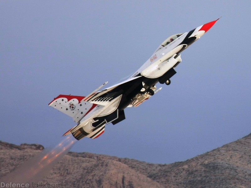 USAF Thunderbirds Flight Demonstration Team